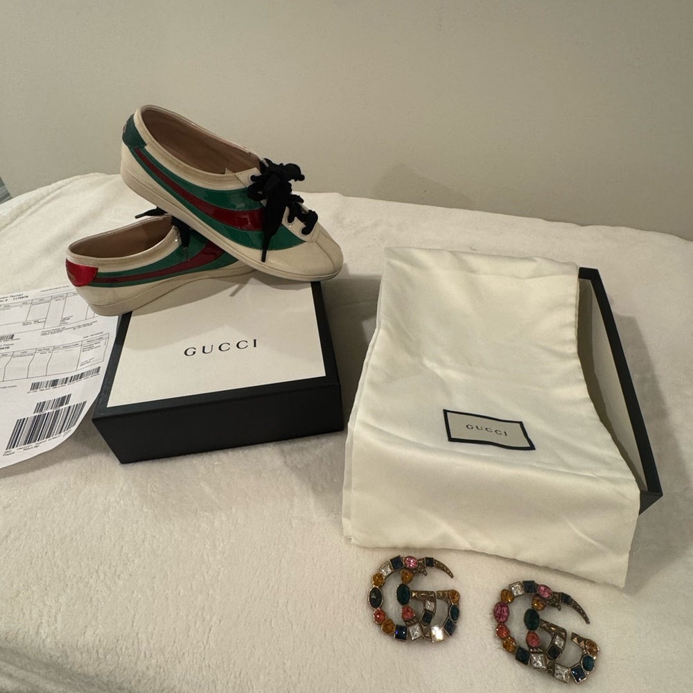 Gucci Women's Sneakers with Green and Red Accents - Picture 2 of 10